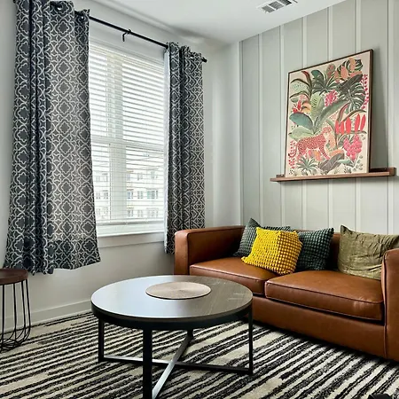 Villa Luxury 1B1B With Balcony Downtown 542Blvd